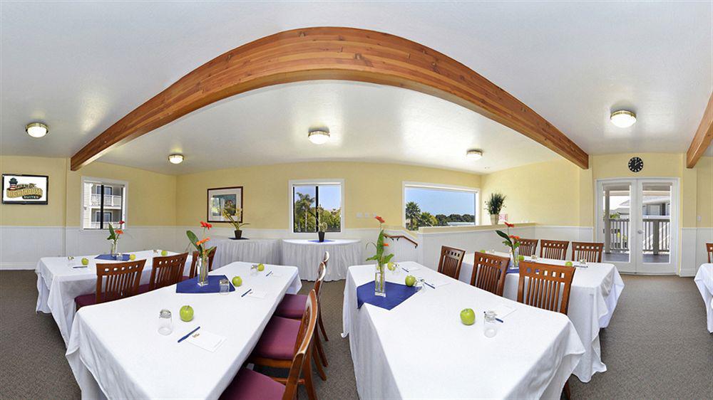 Pismo Lighthouse 3*