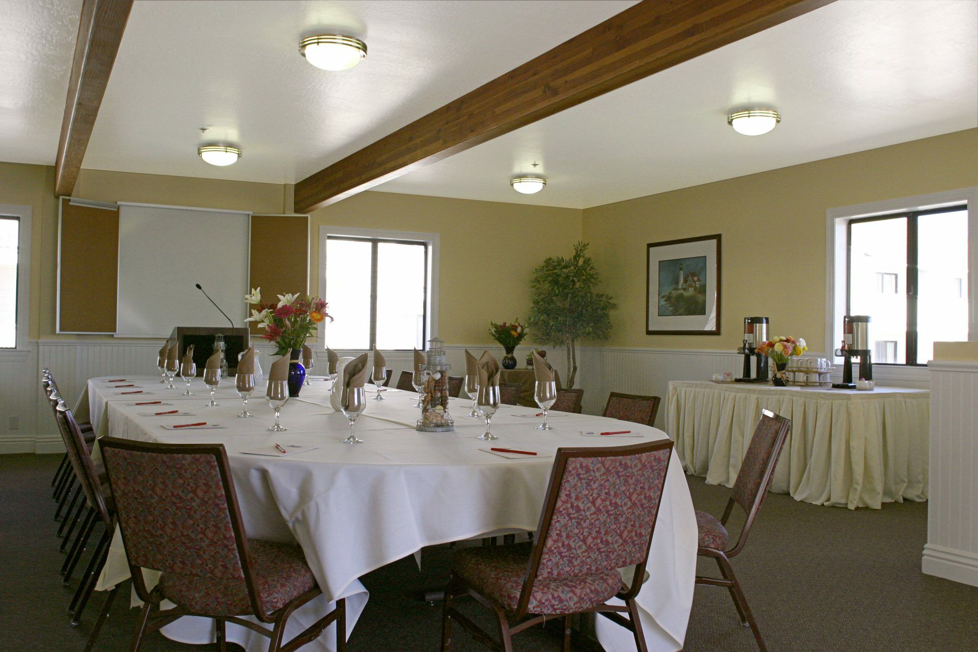 Pismo Lighthouse Hotel